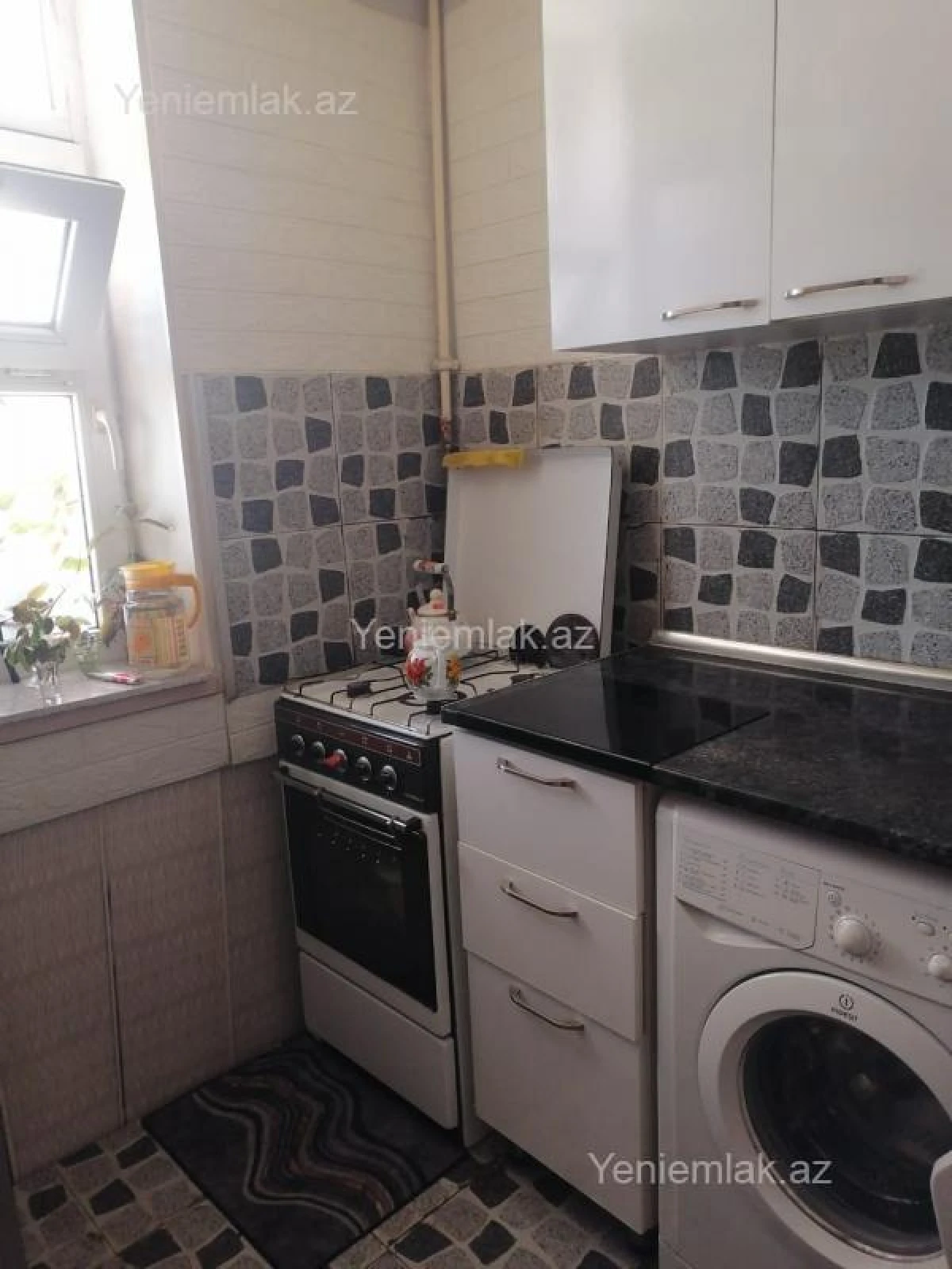 Satılır 3 otaqlı köhnə tikili 55 m²