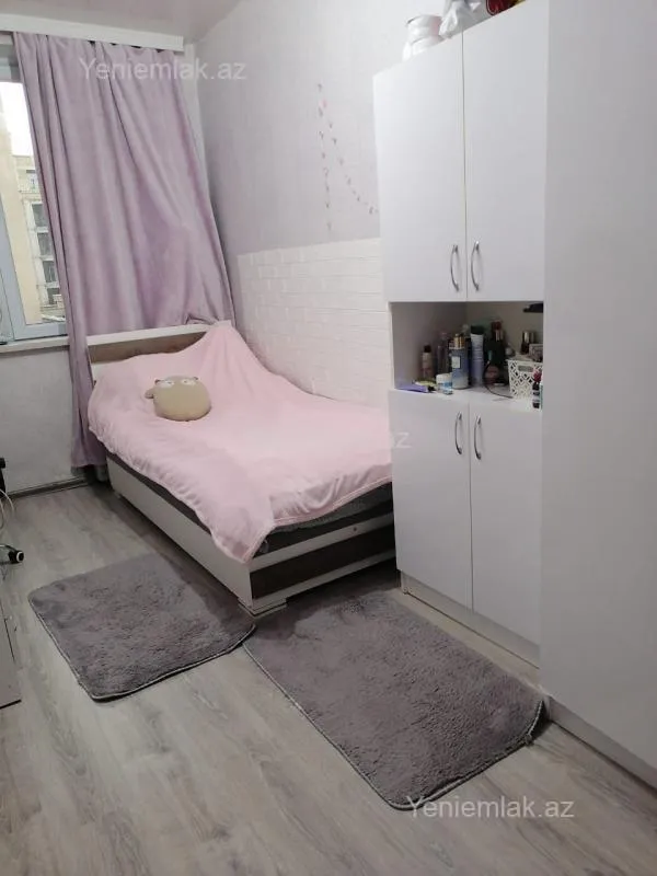 Satılır 3 otaqlı köhnə tikili 55 m²