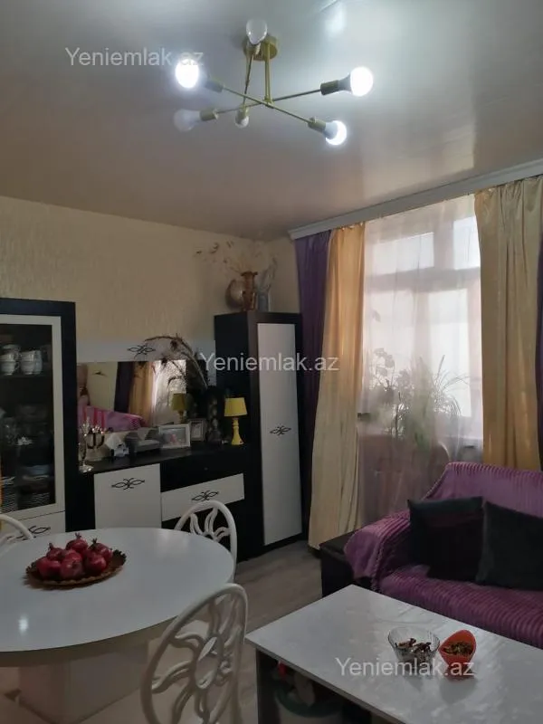 Satılır 3 otaqlı köhnə tikili 55 m²