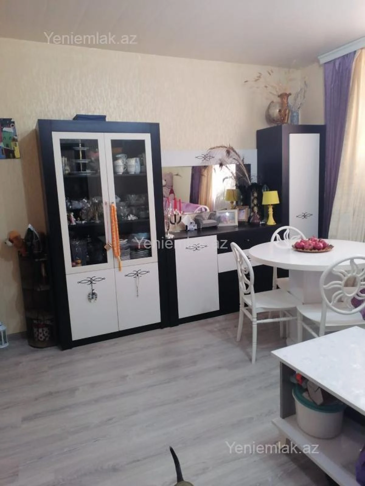 Satılır 3 otaqlı köhnə tikili 55 m²