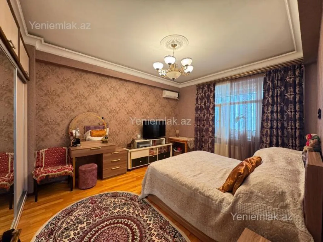 Satılır 3 otaqlı yeni tikili 90 m²