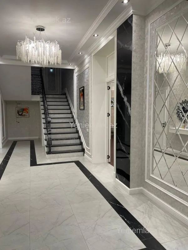 Satılır 7 otaqlı həyət evi 430 m²
