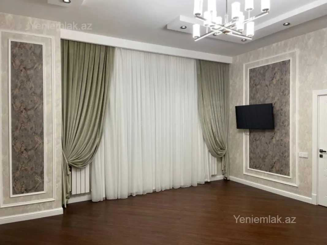 Satılır 7 otaqlı həyət evi 430 m²