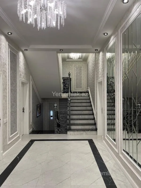 Satılır 7 otaqlı həyət evi 430 m²