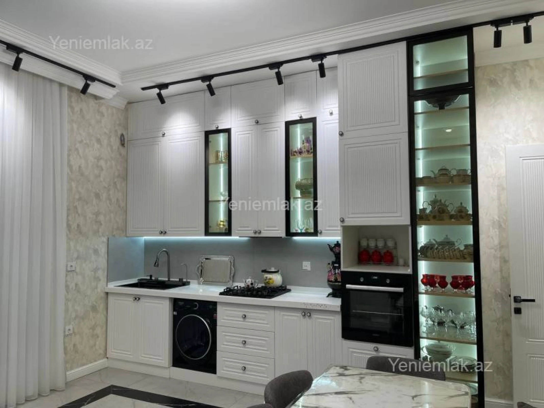 Satılır 7 otaqlı həyət evi 430 m²