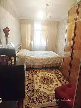 Satılır 3 otaqlı köhnə tikili 85 m²