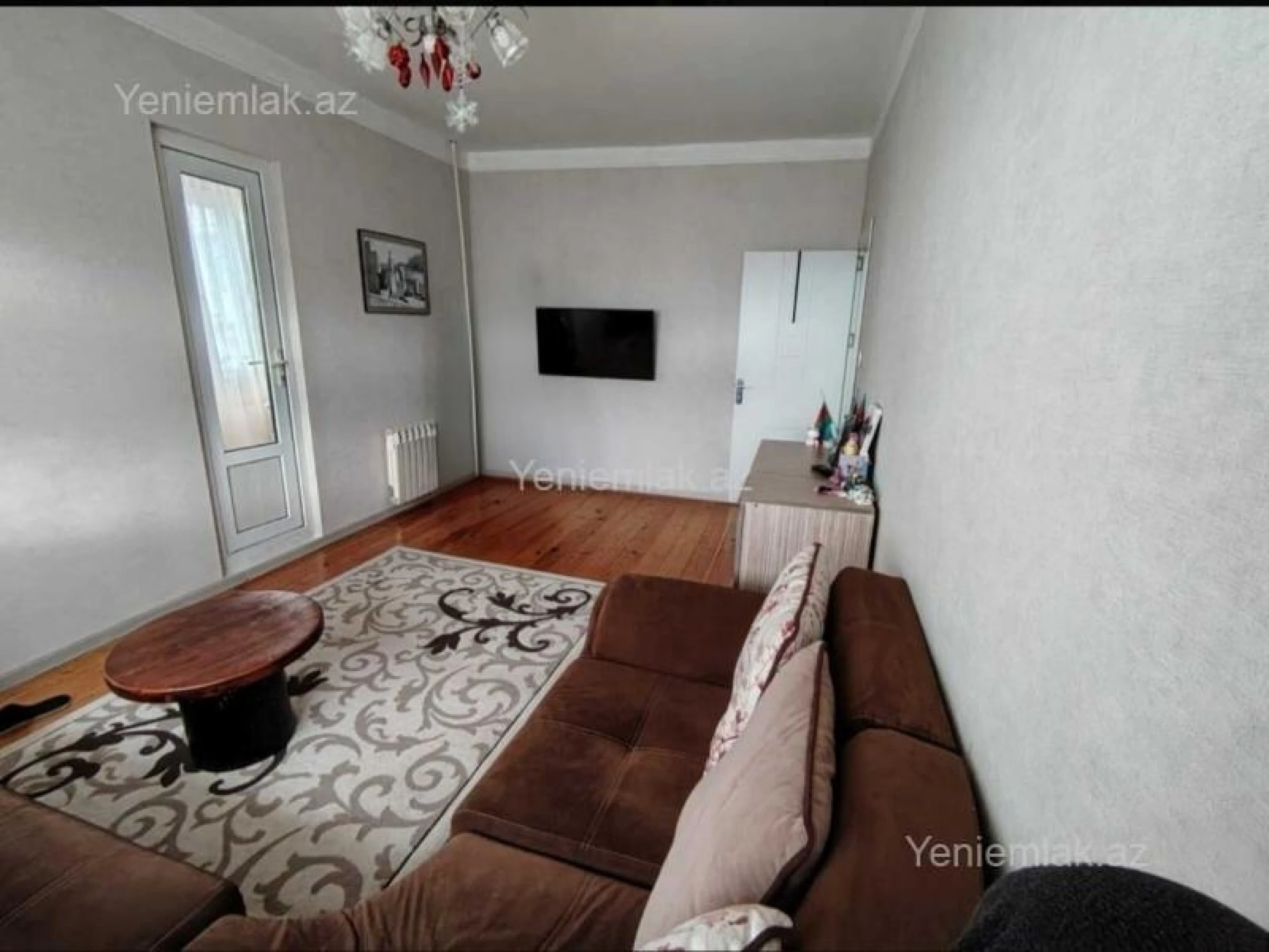 Satılır 2 otaqlı köhnə tikili 70 m²
