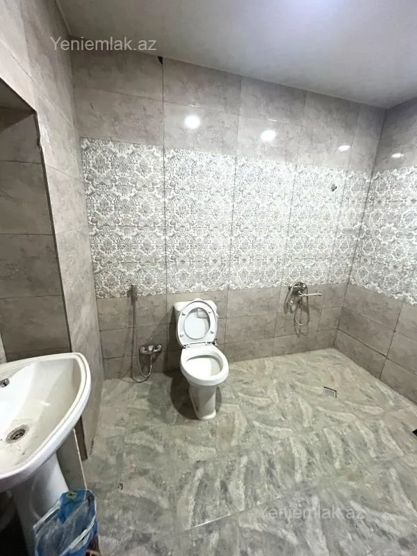 Satılır 2 otaqlı yeni tikili 72 m²
