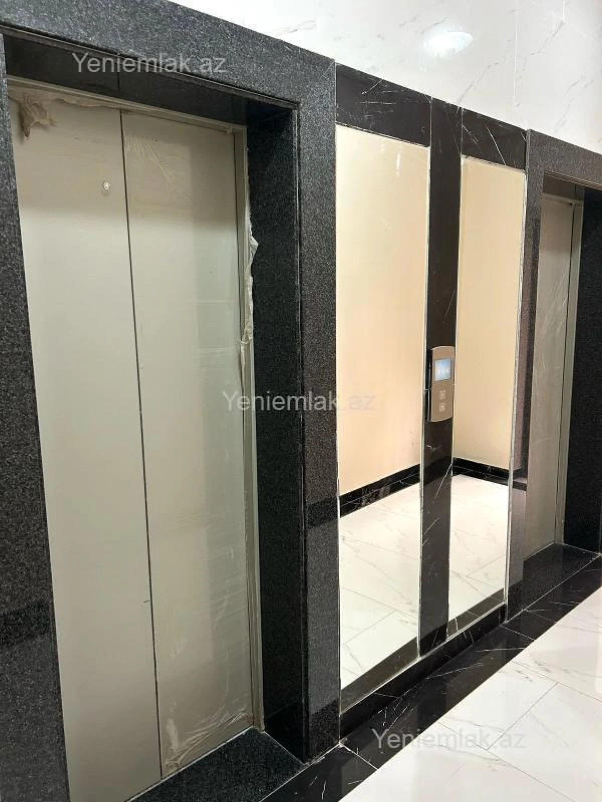 Satılır 2 otaqlı yeni tikili 72 m²