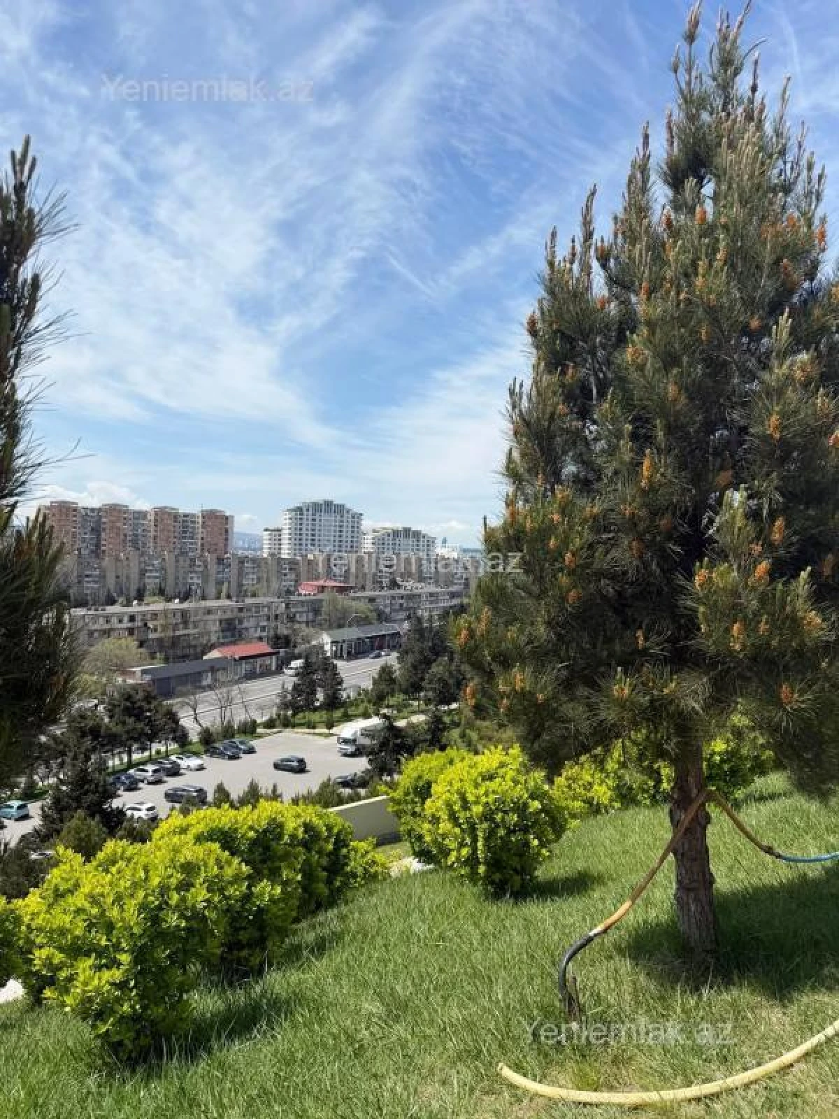Satılır 4 otaqlı köhnə tikili 100 m²
