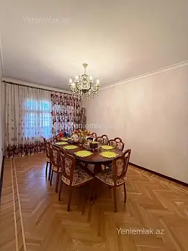 Satılır 4 otaqlı köhnə tikili 100 m²