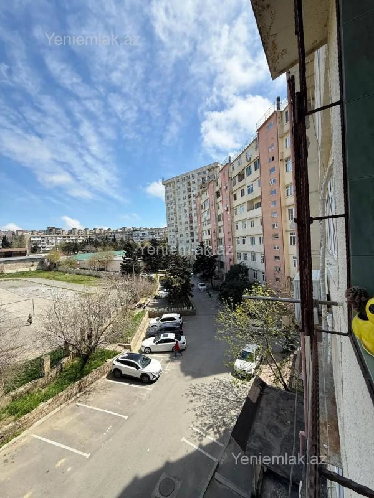 Satılır 4 otaqlı köhnə tikili 100 m²