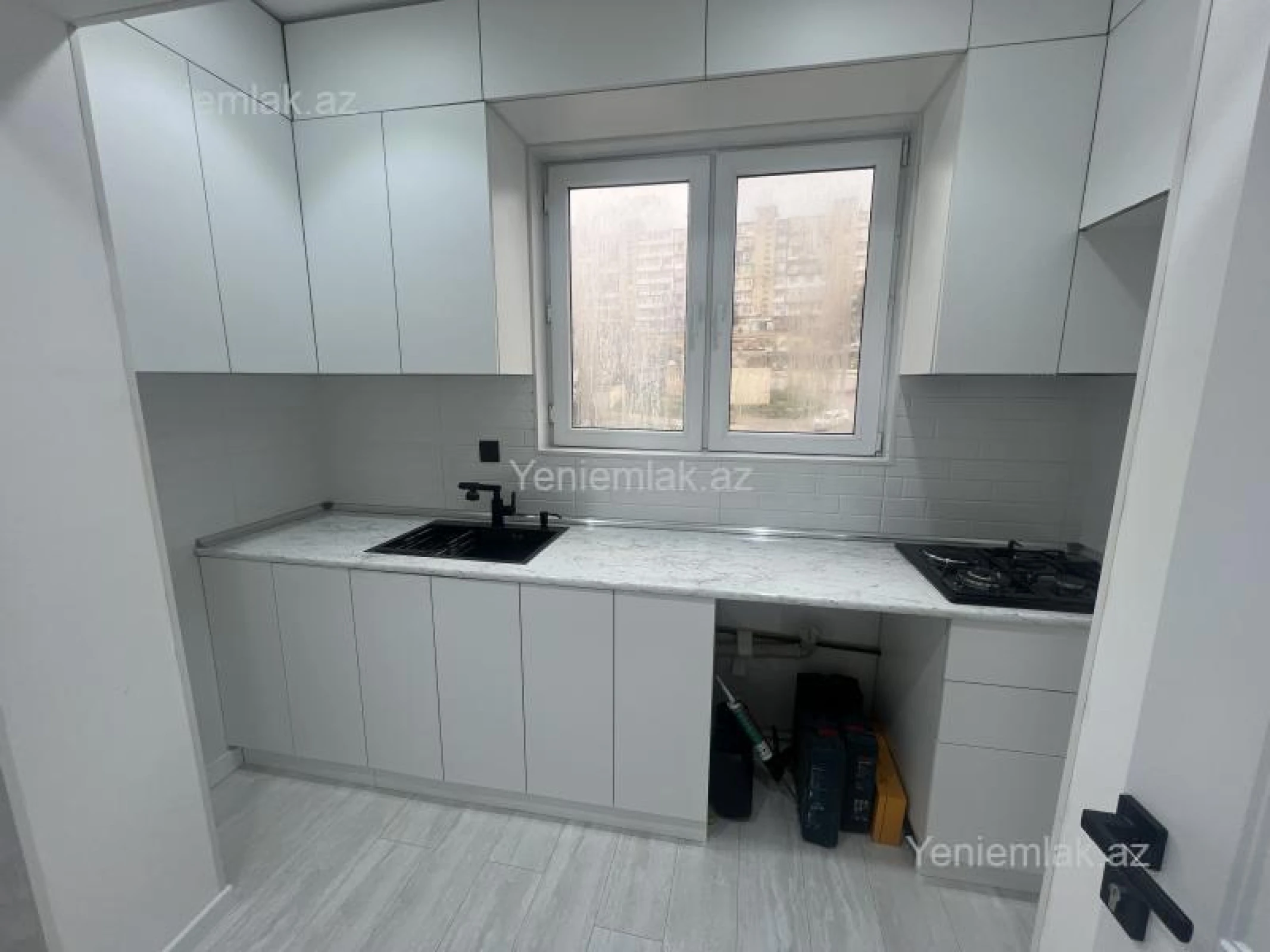 Satılır 2 otaqlı köhnə tikili 40 m²