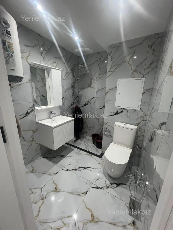 Satılır 2 otaqlı köhnə tikili 40 m²