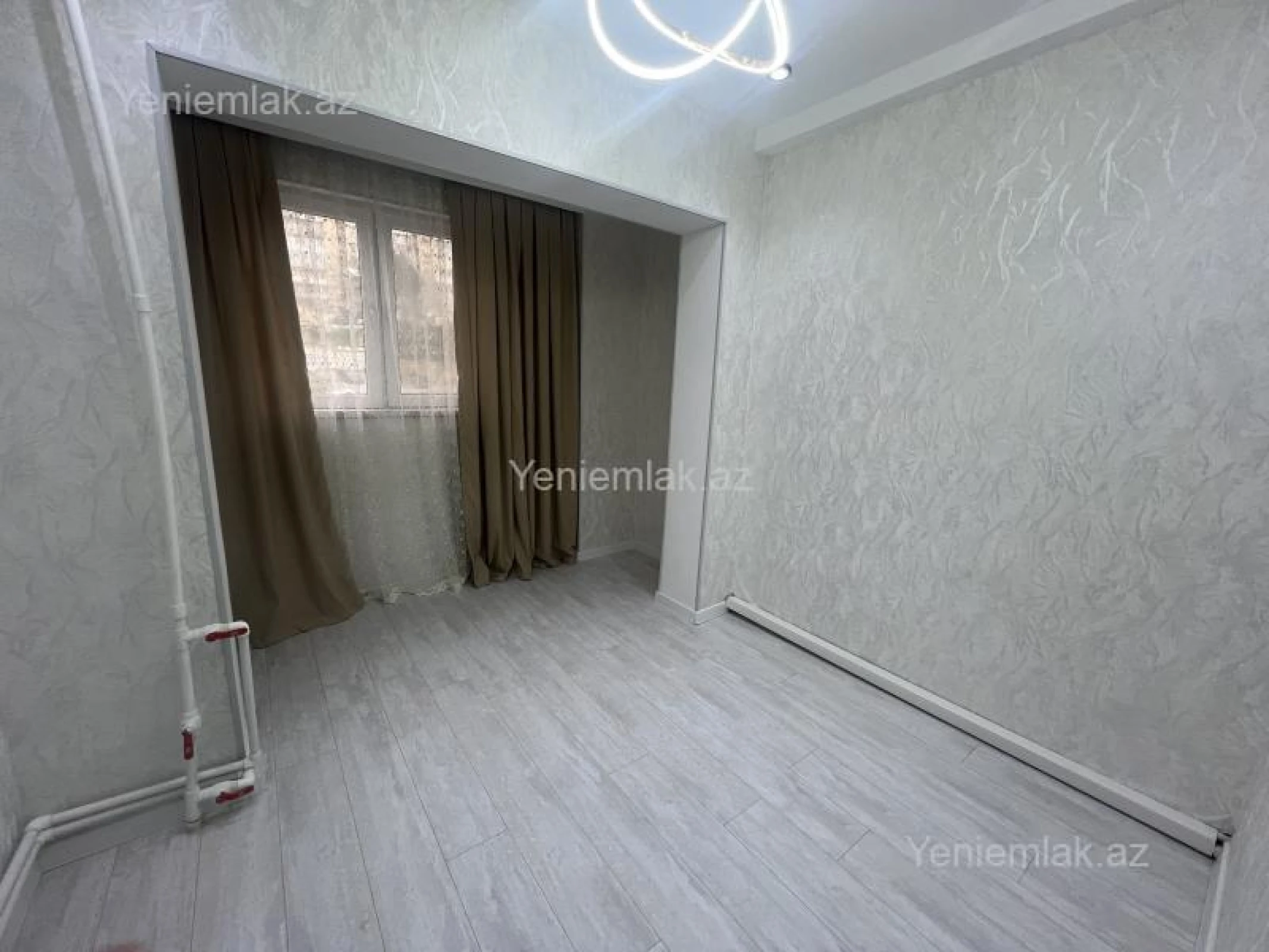 Satılır 2 otaqlı köhnə tikili 40 m²