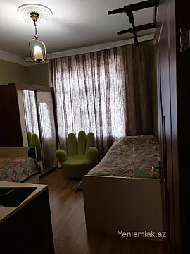 Satılır 5 otaqlı köhnə tikili 125 m²