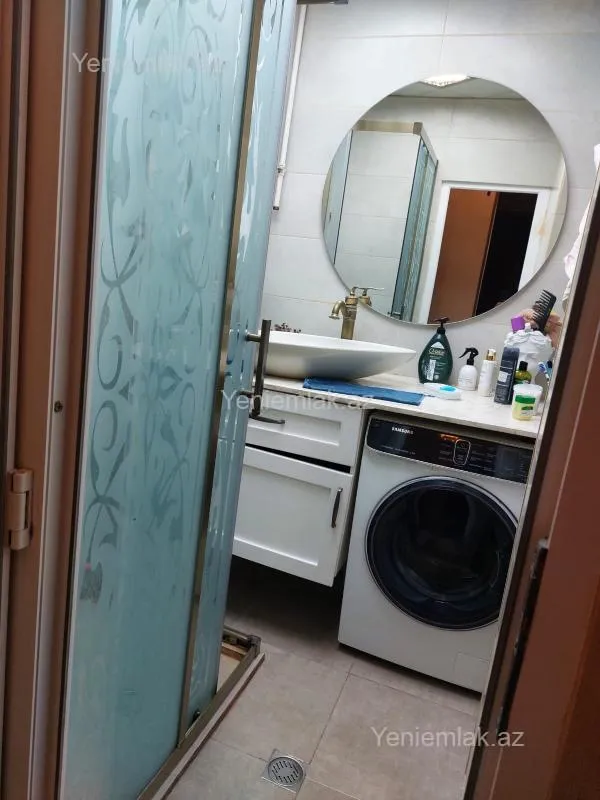 Satılır 5 otaqlı köhnə tikili 125 m²