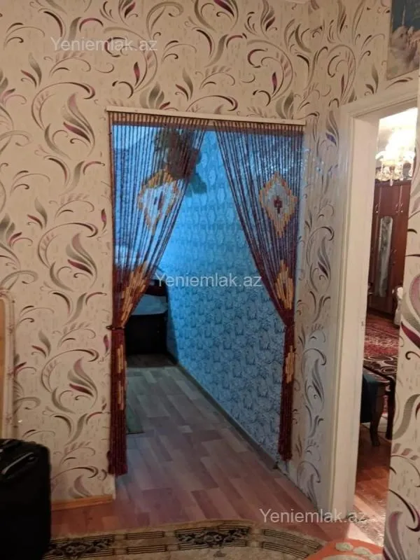 Satılır 1 otaqlı köhnə tikili 50 m²