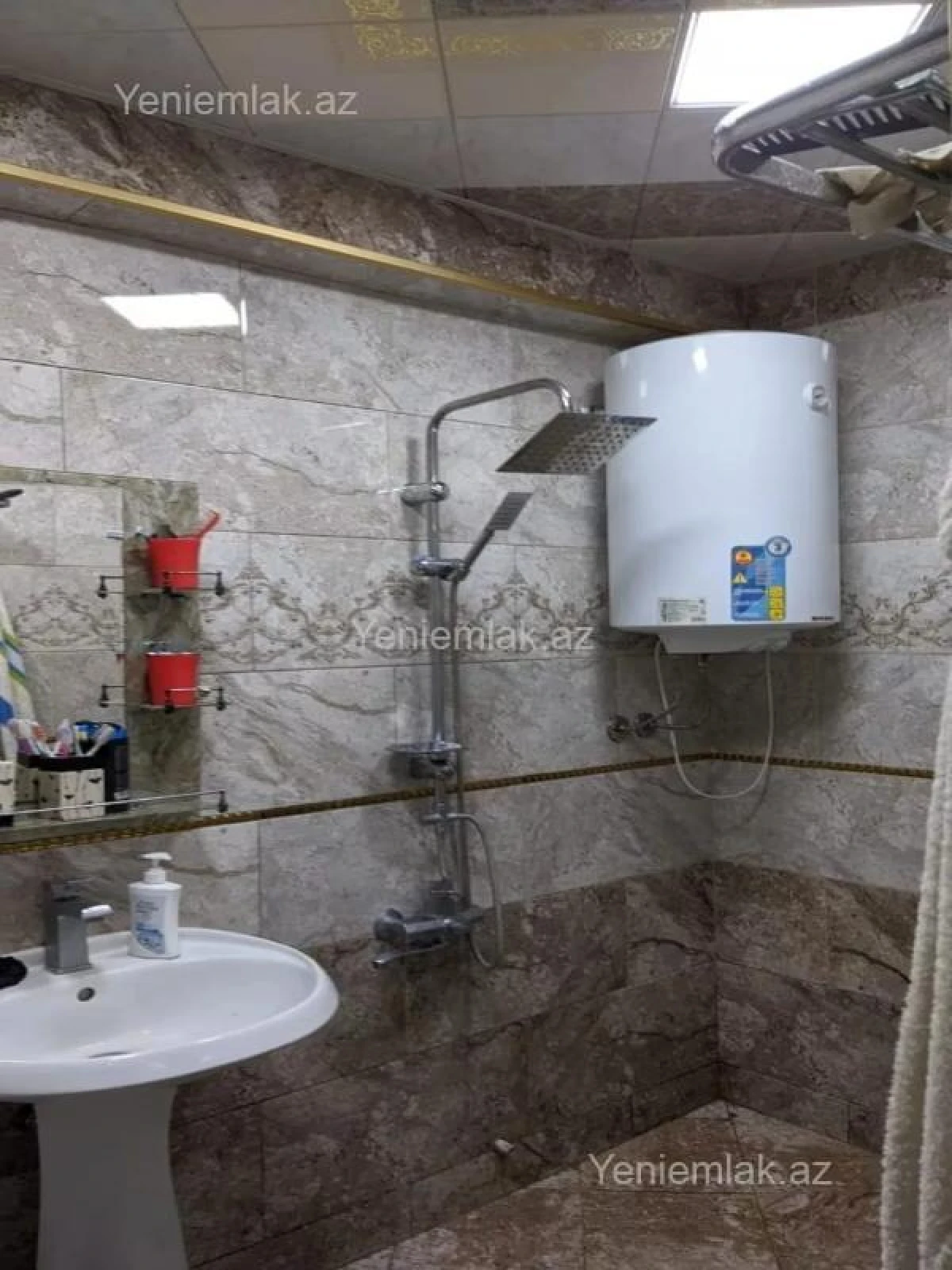 Satılır 1 otaqlı köhnə tikili 50 m²