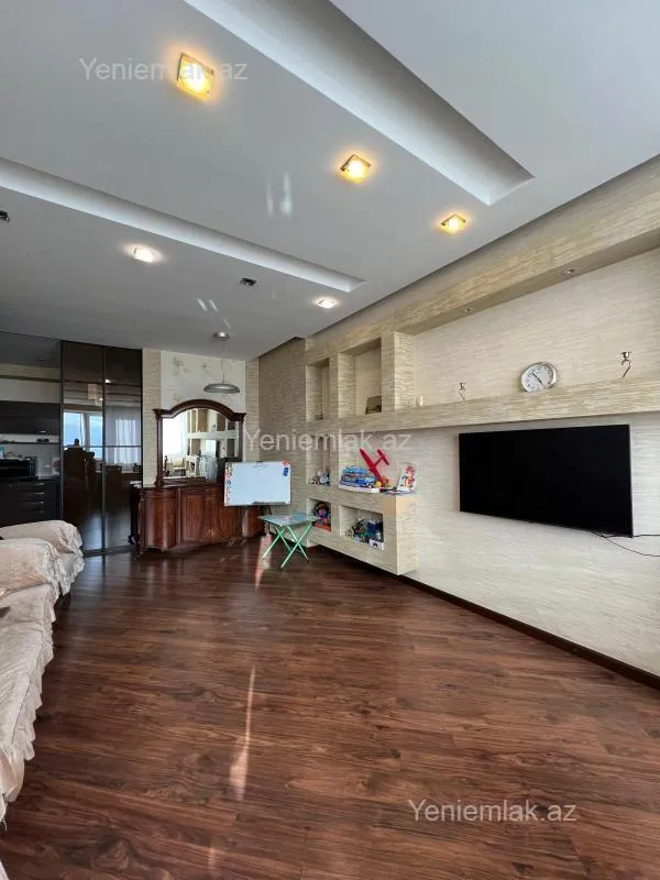 Satılır 3 otaqlı yeni tikili 96 m²