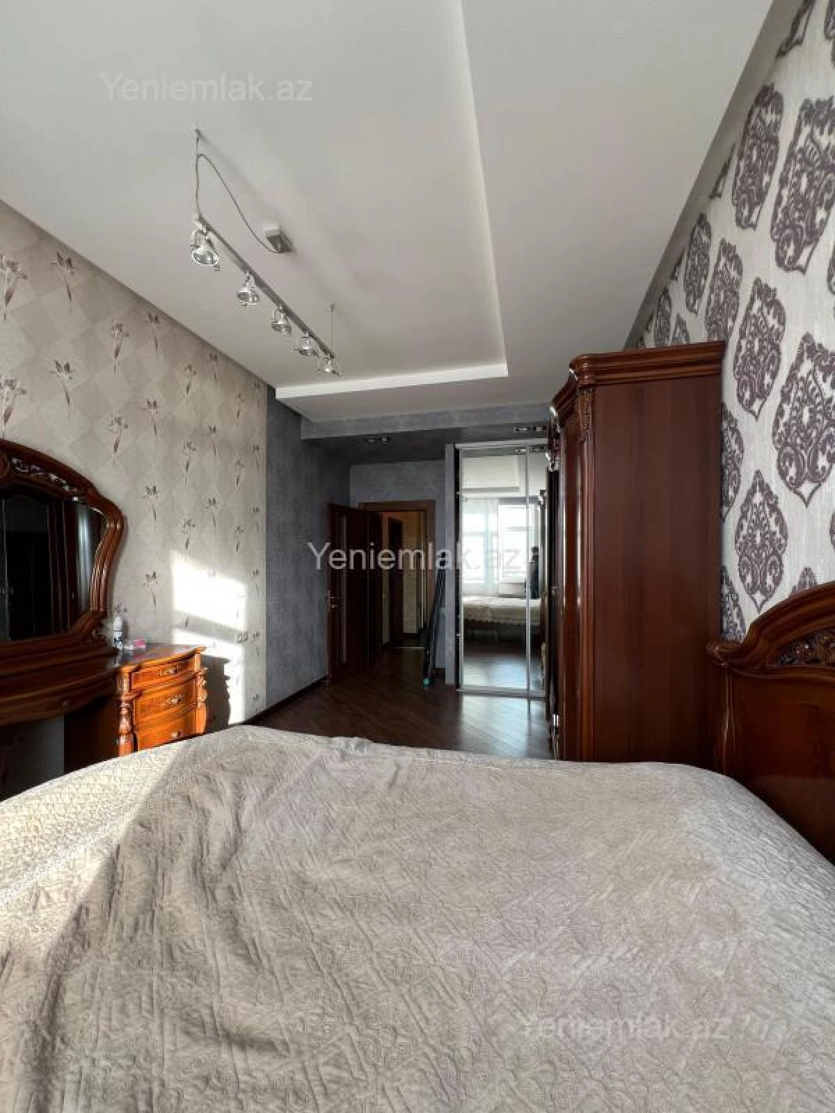 Satılır 3 otaqlı yeni tikili 96 m²