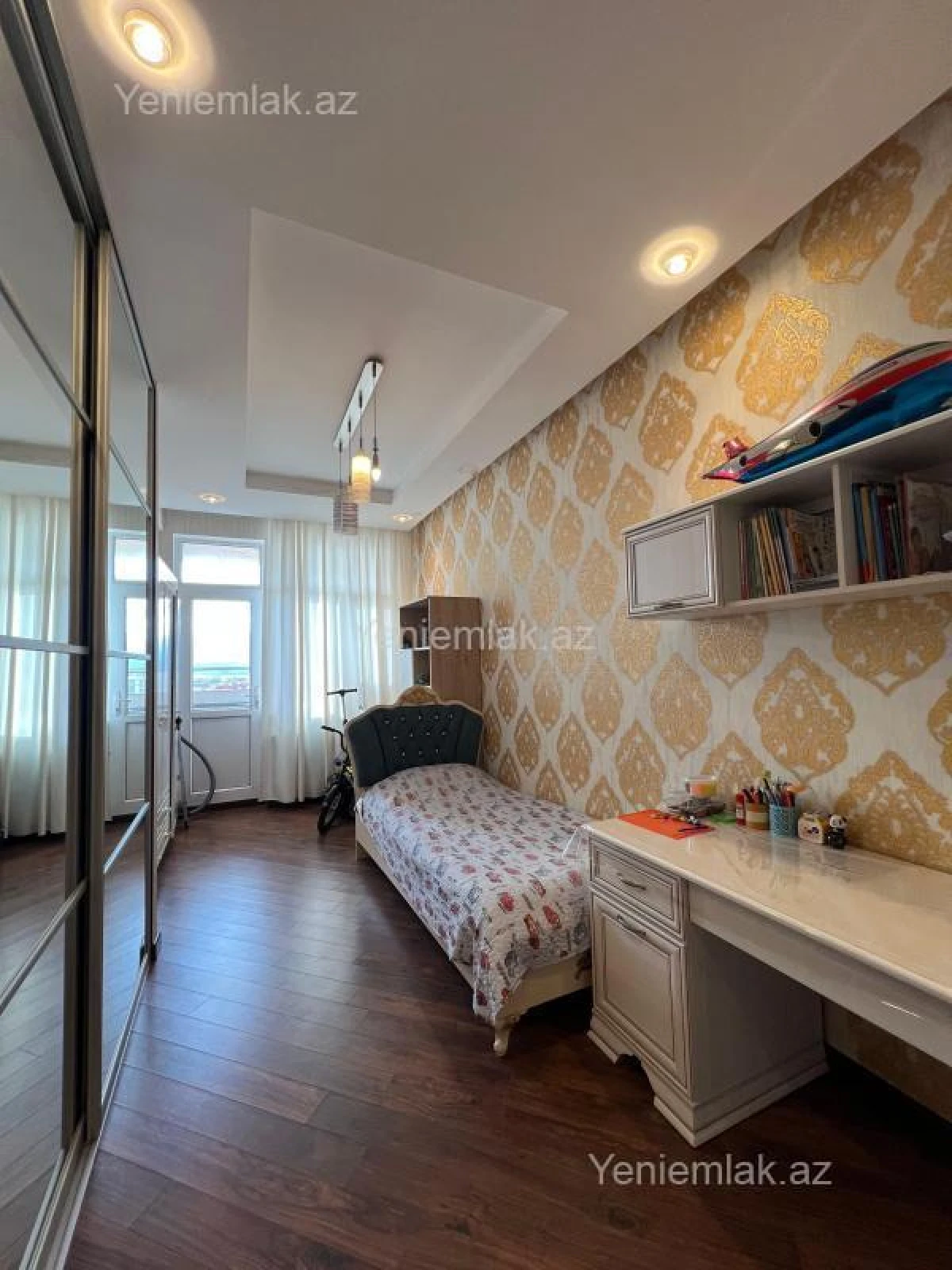Satılır 3 otaqlı yeni tikili 96 m²