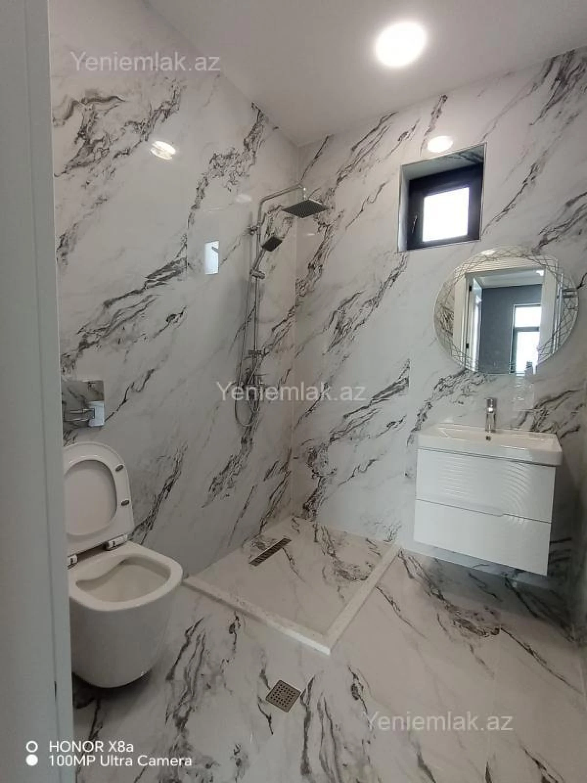 Satılır 4 otaqlı həyət evi 305 m²