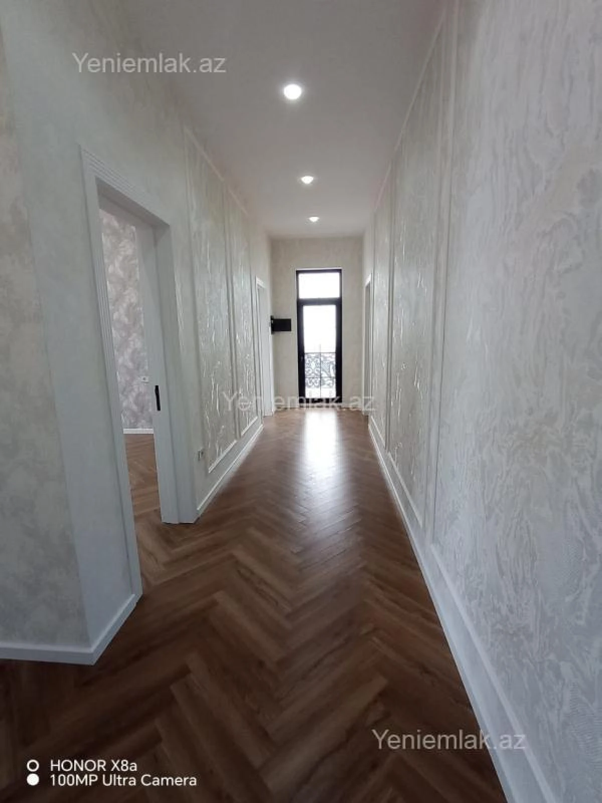 Satılır 4 otaqlı həyət evi 305 m²