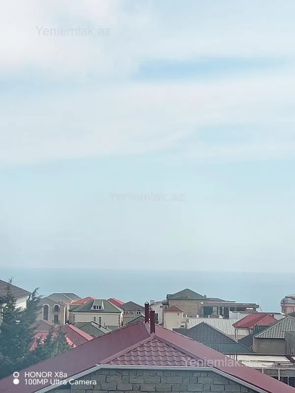 Satılır 4 otaqlı həyət evi 305 m²