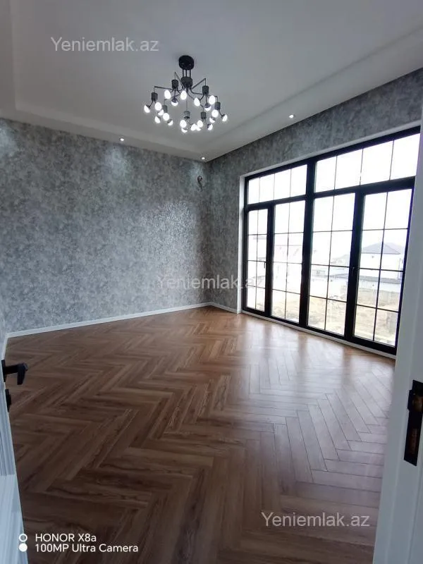 Satılır 4 otaqlı həyət evi 305 m²