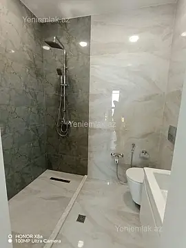 Satılır 4 otaqlı həyət evi 305 m²