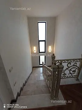 Satılır 4 otaqlı həyət evi 305 m²