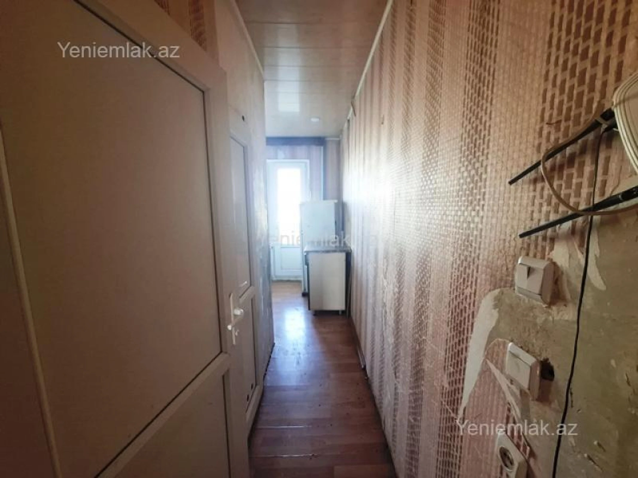 Satılır 2 otaqlı köhnə tikili 65 m²