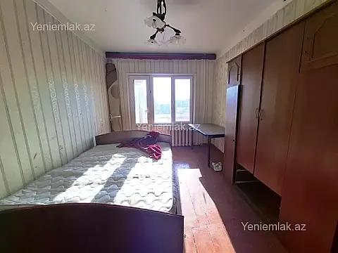 Satılır 2 otaqlı köhnə tikili 65 m²