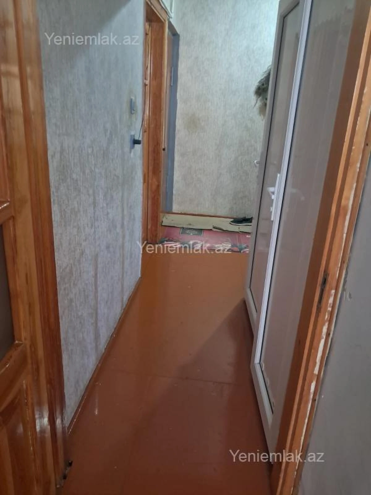 Satılır 2 otaqlı köhnə tikili 60 m²