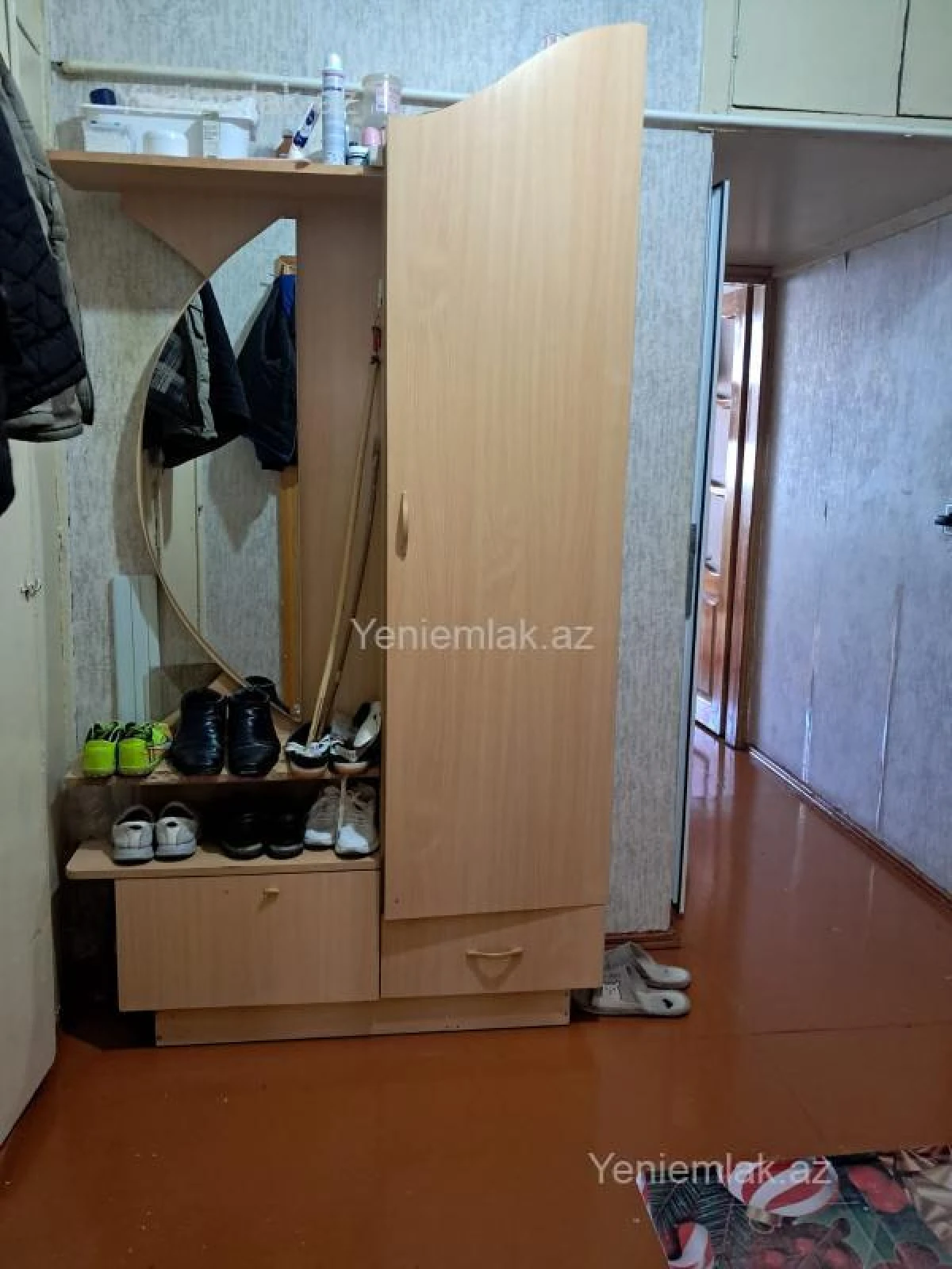 Satılır 2 otaqlı köhnə tikili 60 m²