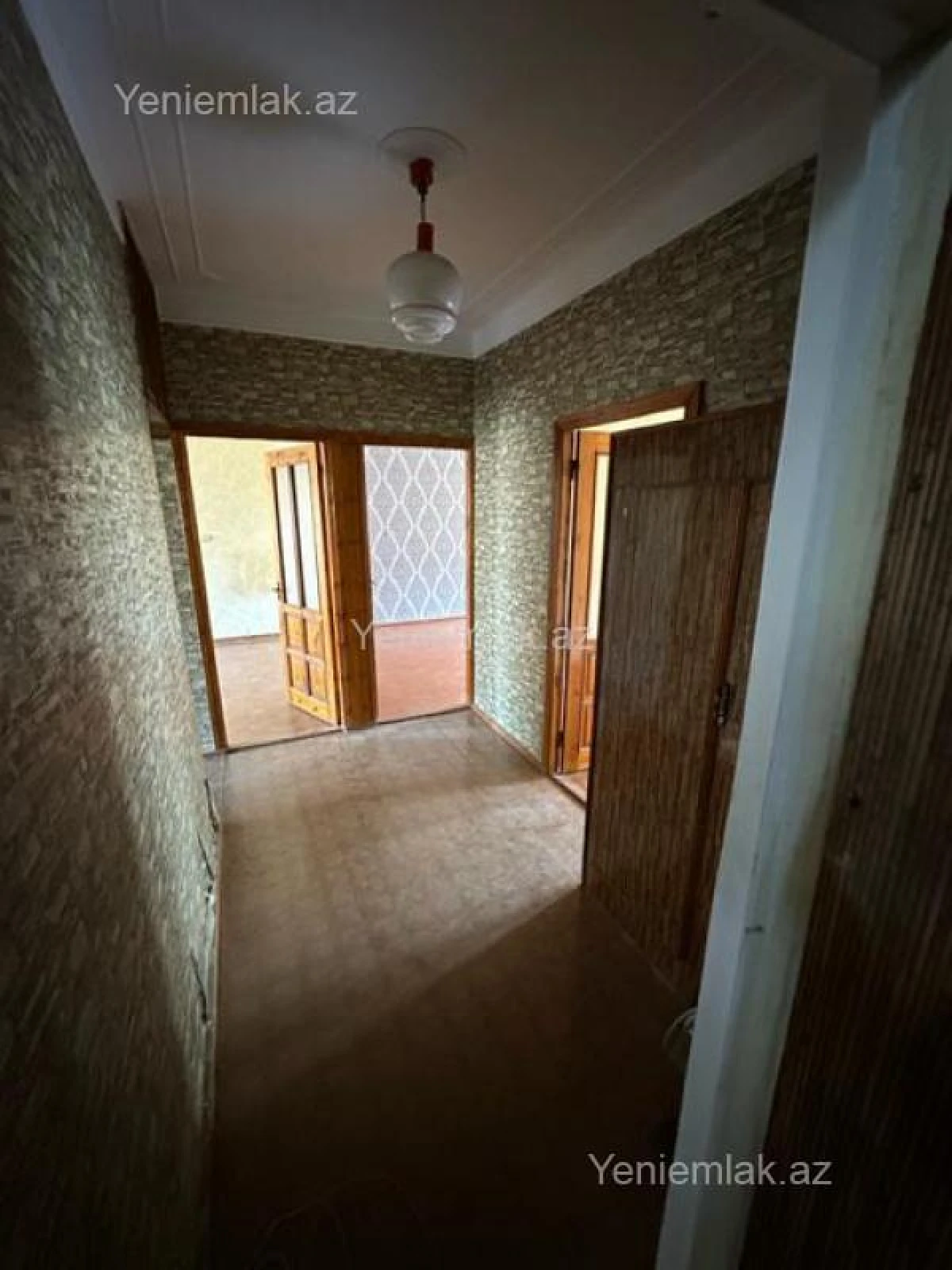 Satılır 3 otaqlı köhnə tikili 80 m²