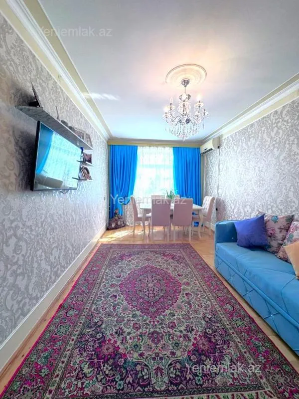 Satılır 3 otaqlı köhnə tikili 90 m²