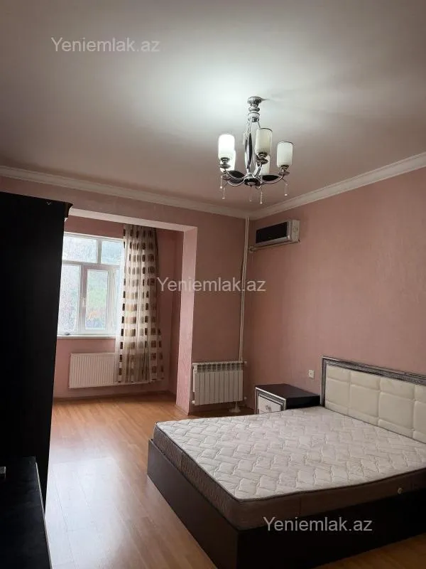 Satılır 2 otaqlı köhnə tikili 66 m²