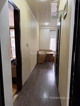 Satılır 2 otaqlı köhnə tikili 66 m²