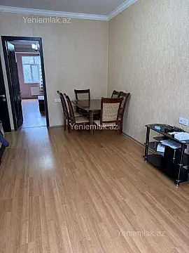 Satılır 2 otaqlı köhnə tikili 66 m²