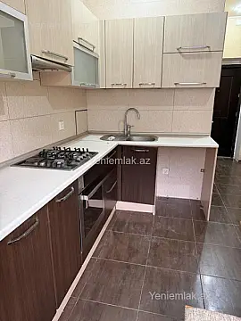 Satılır 2 otaqlı köhnə tikili 66 m²