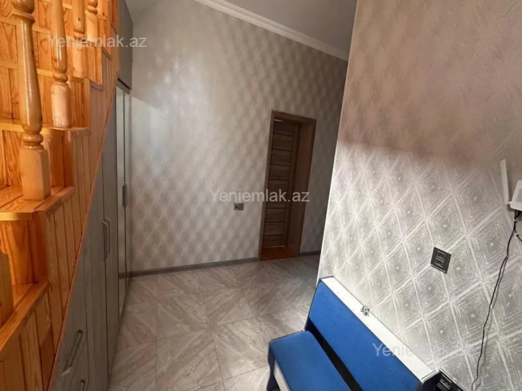 Satılır 6 otaqlı həyət evi 263 m²