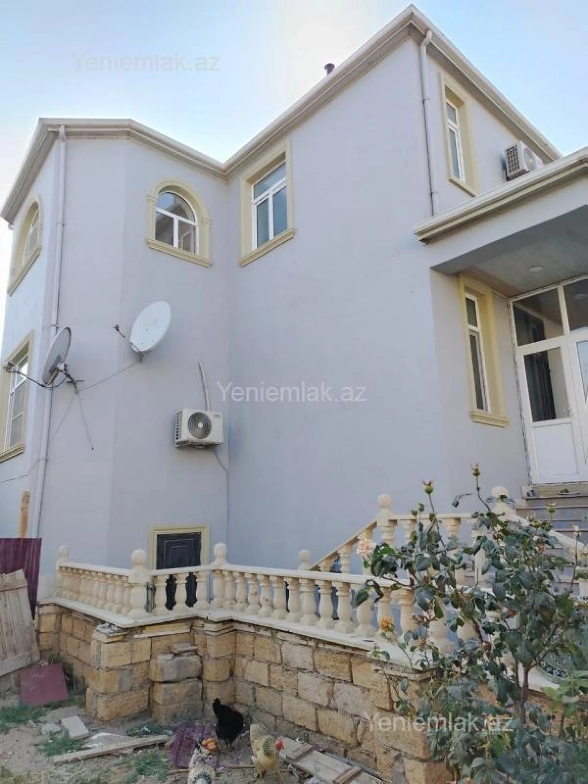 Satılır 6 otaqlı həyət evi 263 m²