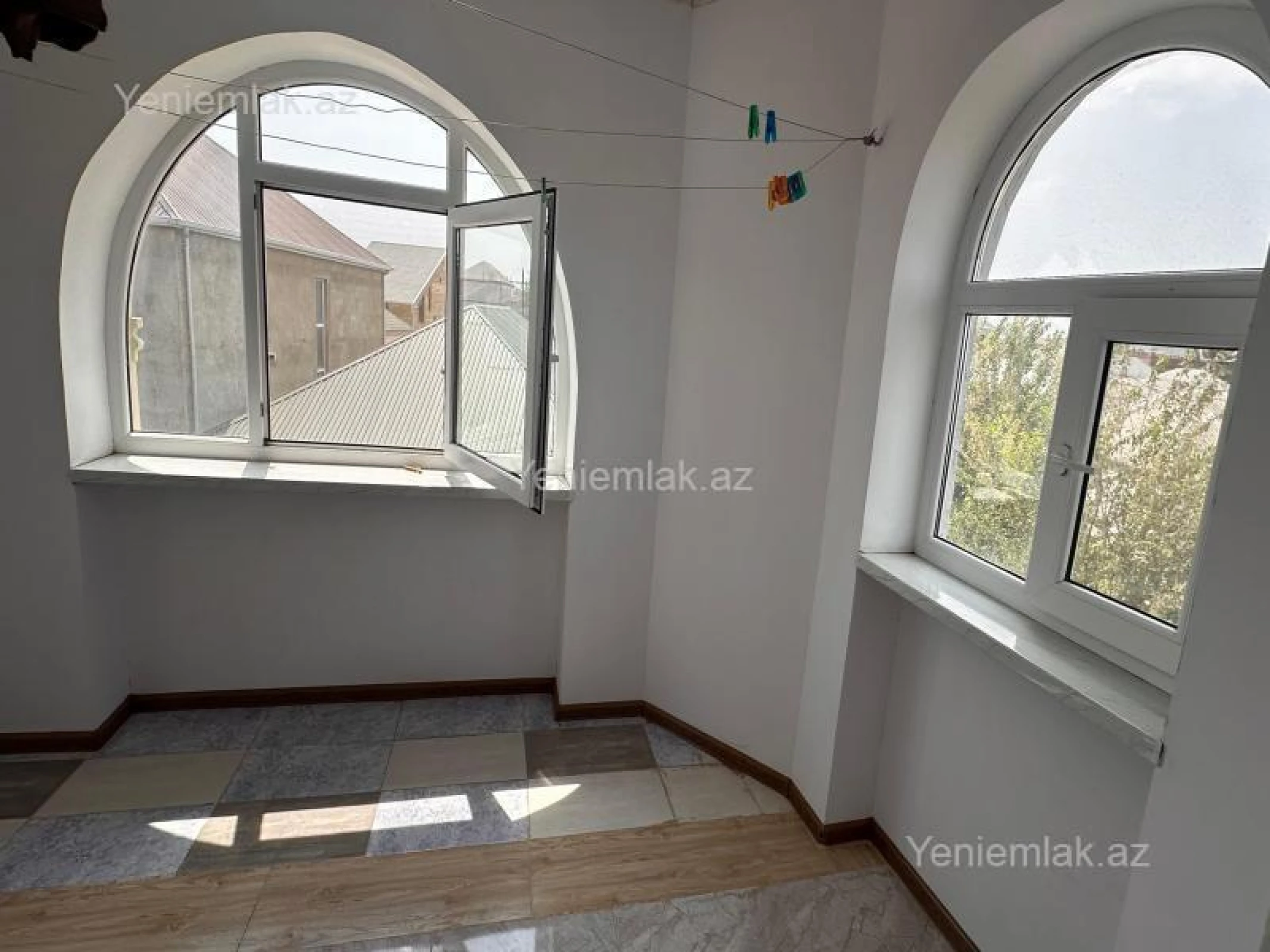 Satılır 6 otaqlı həyət evi 263 m²