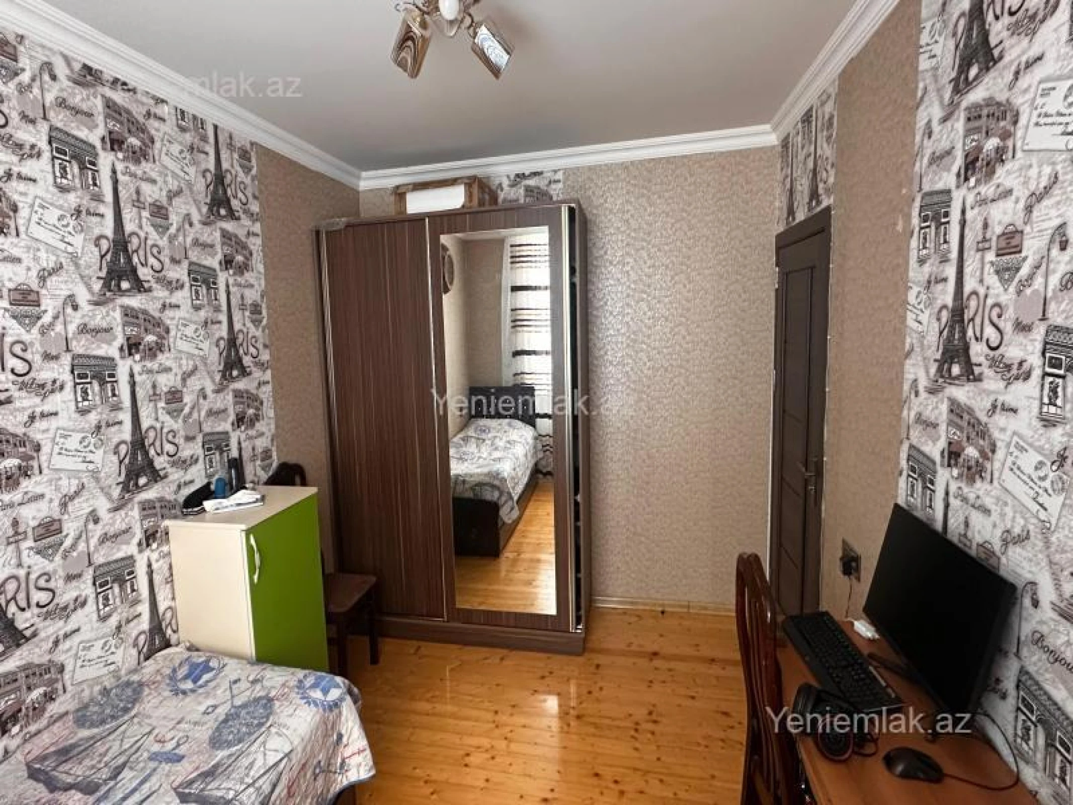Satılır 6 otaqlı həyət evi 263 m²