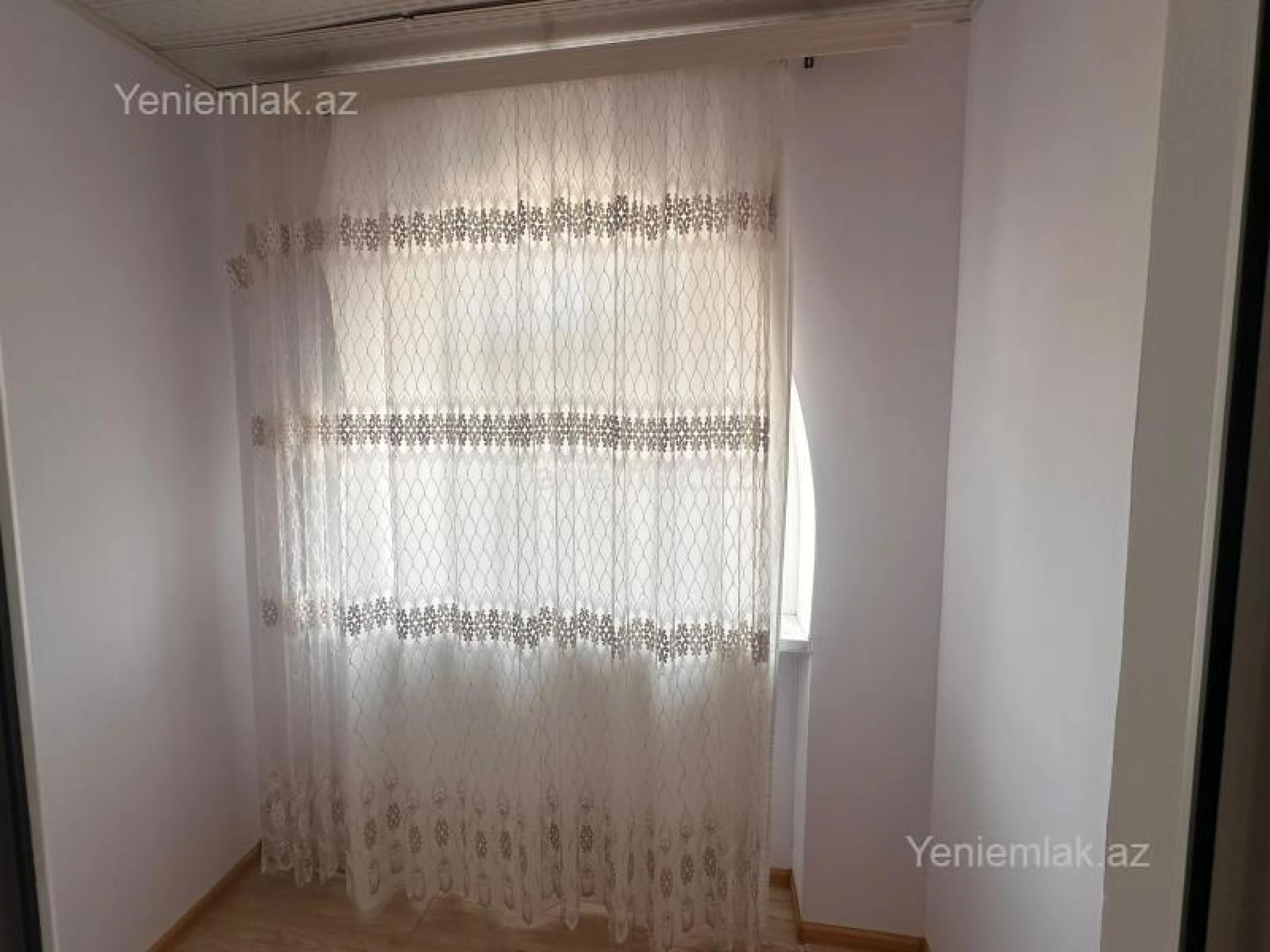 Satılır 6 otaqlı həyət evi 263 m²