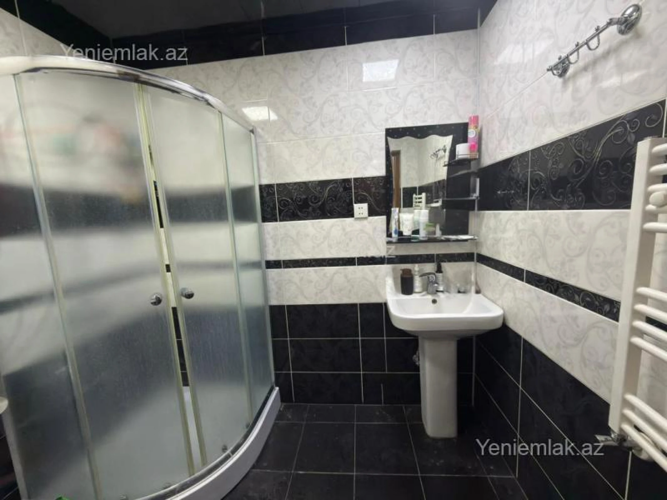 Satılır 2 otaqlı yeni tikili 85 m²