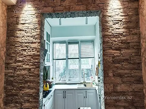 Satılır 3 otaqlı köhnə tikili 75 m²