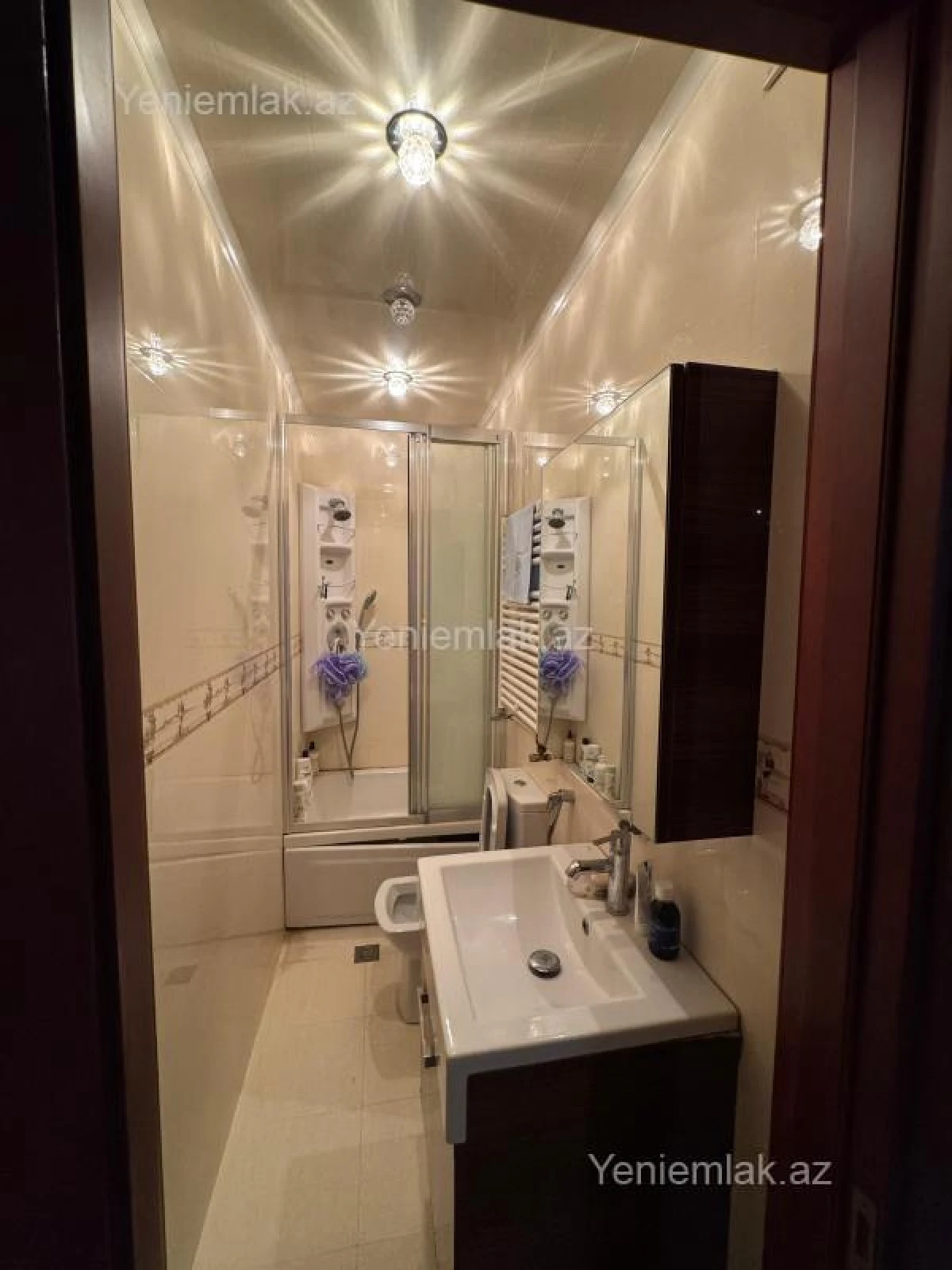 Satılır 3 otaqlı yeni tikili 140 m²